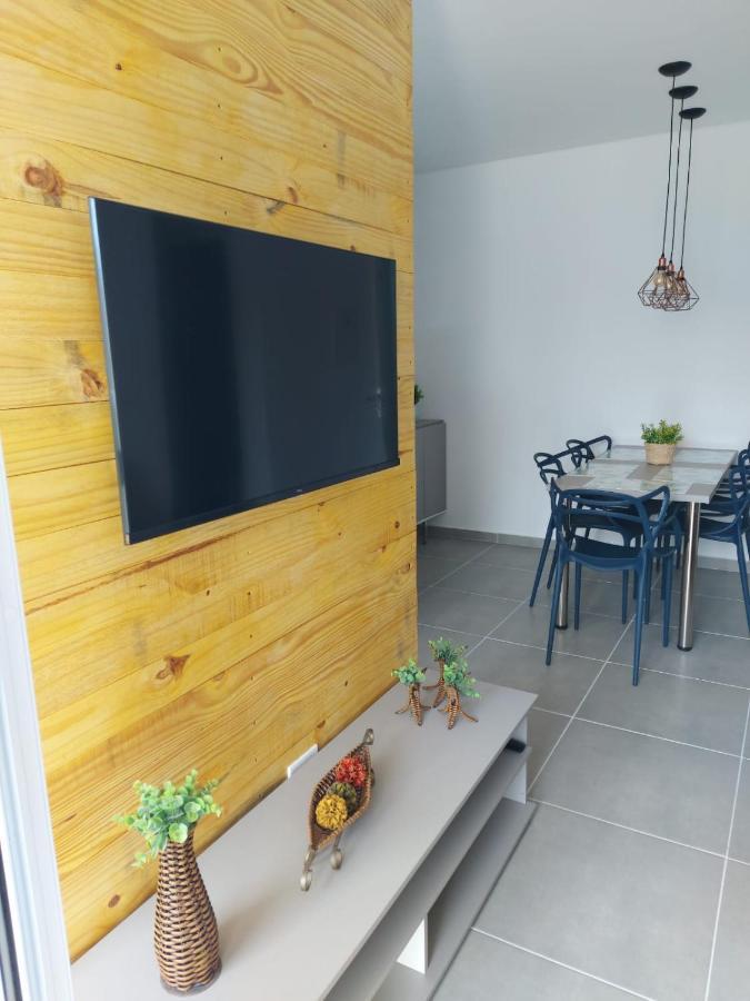 Apartamento Completo Em Ubatuba - Tenorio - Piscina E Churrasqueira Gourmet Buitenkant foto